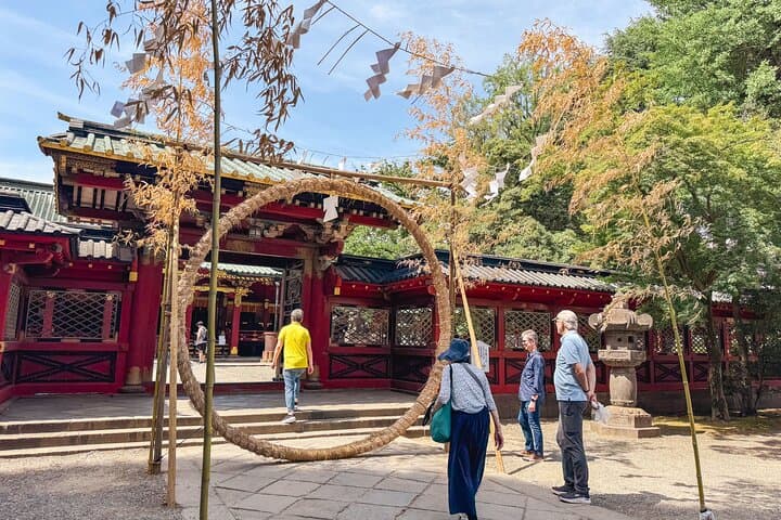 Old Tokyo Walking Tour: Yanaka & Nezu Cultural Walk in 2–3 Hours photo 4