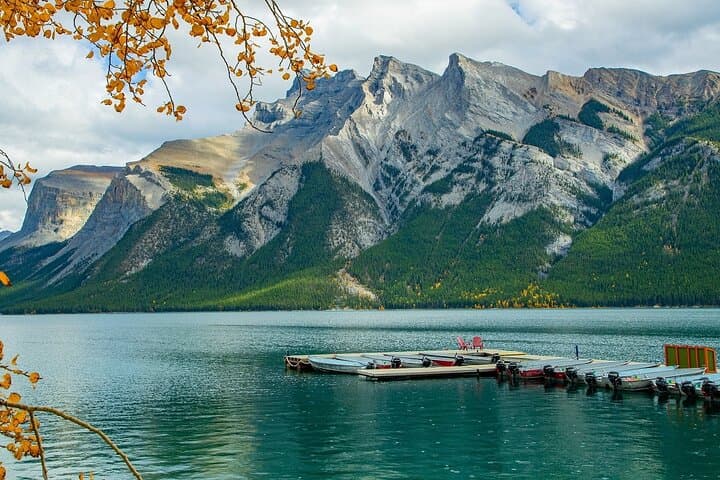 4-Day Calgary to Canadian Rockies Tour: Banff, Icefields Parkway & Lake Louise photo 6