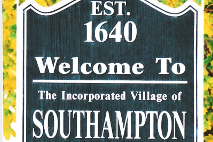 NYC to Hamptons Private Group Transfers — Vans & Buses (10–55 Passengers)