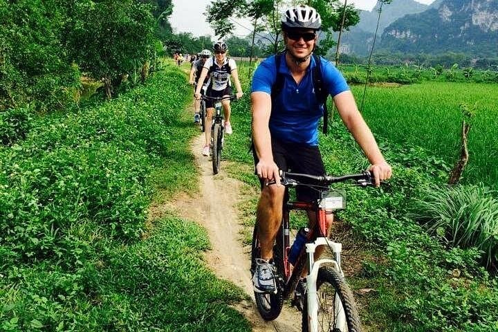 Ha Noi to Tam Coc: 50 km Cycling Day Trip with Sampan Boat through Inland Halong Bay photo 1