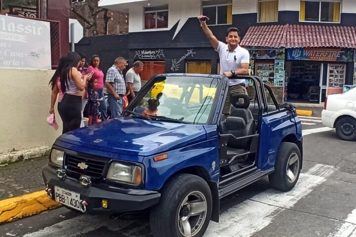 Drive Into Baños: 4x4 Rentals for El Pailón and Backroad Exploration
