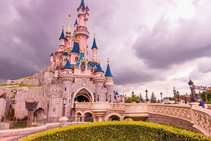 Disneyland Paris One-Day Park Pass with Private Hotel Transfers