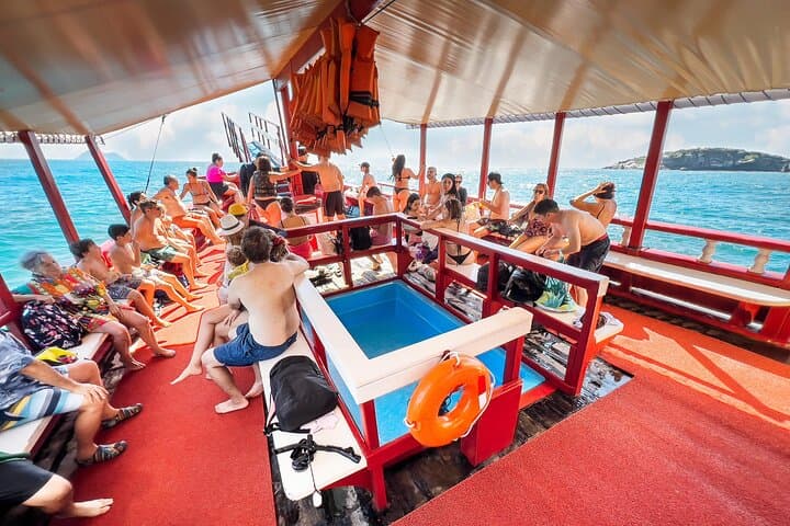 Búzios Boat Tour — See 12 Beaches and Rua das Pedras in One Day photo 3