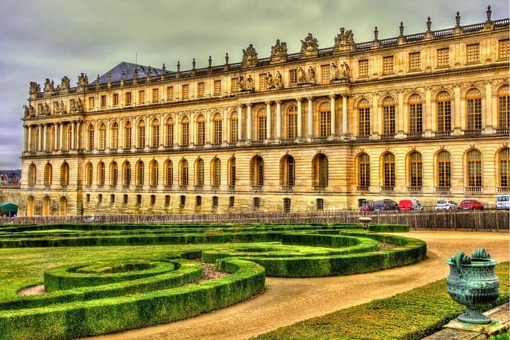 Versailles from Paris: Private Car Transfer and Palace Entry Experience photo 3