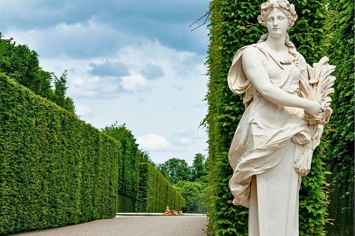 Versailles from Paris: Private Car Transfer and Palace Entry Experience photo 6
