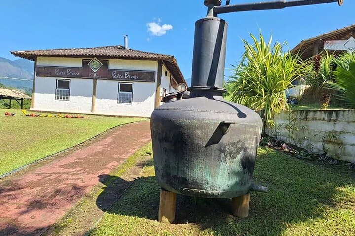 4x4 Jeep Adventure: Waterfalls, Distillery & Gold Trail near Paraty photo 3