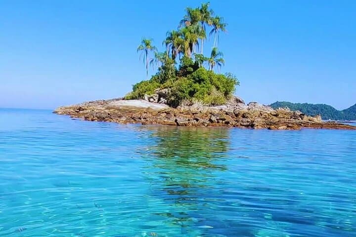 Speedboat Tour to Botinas and Gipóia Island Beaches, Angra dos Reis