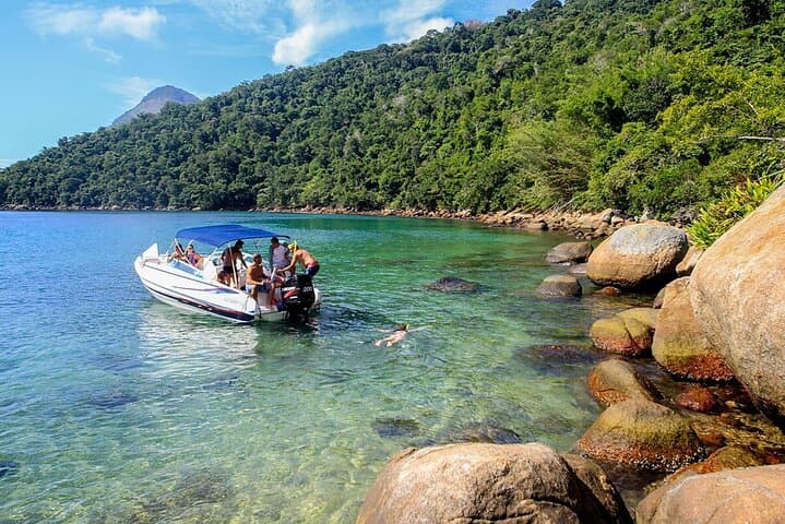 Angra Paradise Islands Speedboat Tour — Explore Botinas and Gipóia in One Day photo 1