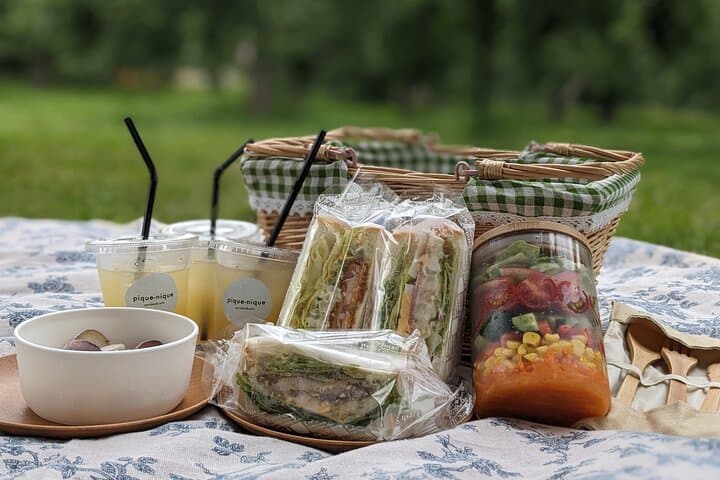 Obuse Bike Tour & Orchard Picnic: Half-Day Cycling Through Apple Country photo 6