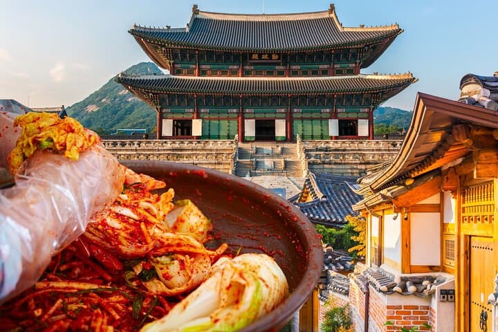 Gyeongbokgung Palace & Bukchon Walk with Make-Your-Own Kimchi: A 4-Hour Cultural Immersion in Seoul