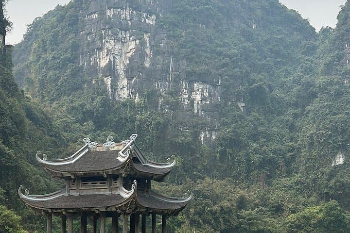 Ninh Binh Full-Day: Tam Coc Boat Ride, Hoa Lu Temples & Hang Mua Viewpoint photo 3