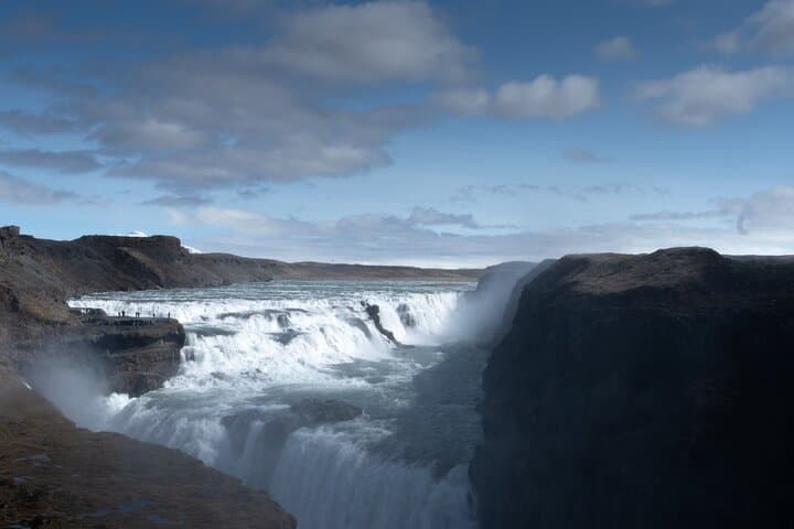 Golden Circle Day Tour: Thingvellir, Gullfoss, Strokkur and Raufarhólshellir Lava Tunnel photo 4