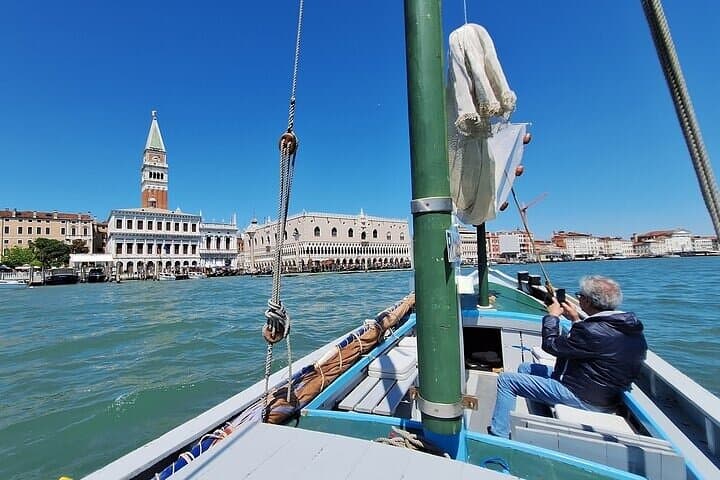 Private Bragozzo Lagoon Cruise: Venice, Murano & Burano Half-Day photo 2