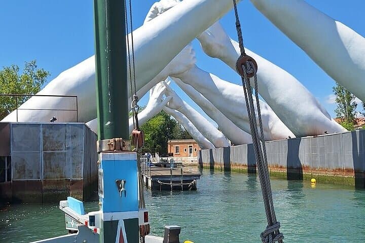 Private Bragozzo Lagoon Cruise: Venice, Murano & Burano Half-Day photo 6