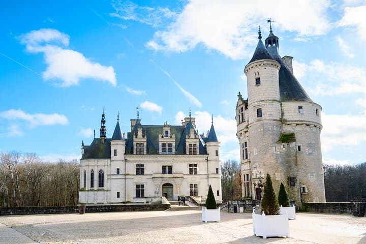 Two Loire Legends: Chambord & Chenonceau Day Trip from Paris photo 2