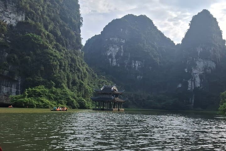 Ninh Binh Full-Day Private Tour: Trang An, Mua Cave & Hoa Lu photo 6