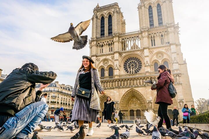 Explore Notre-Dame: Self-Guided Audio Tour of Paris’s Gothic Masterpiece