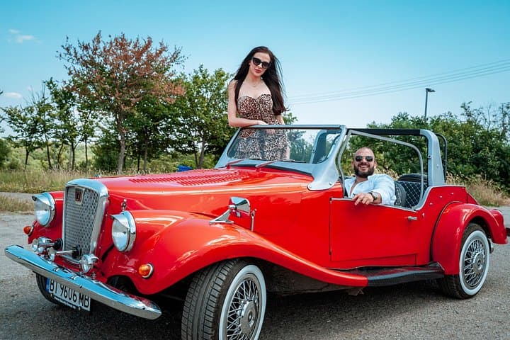 Veliko Tarnovo Vintage Car Tour — Tsarevets, Arbanassi & Waterfalls in 1–3 Hours photo 3