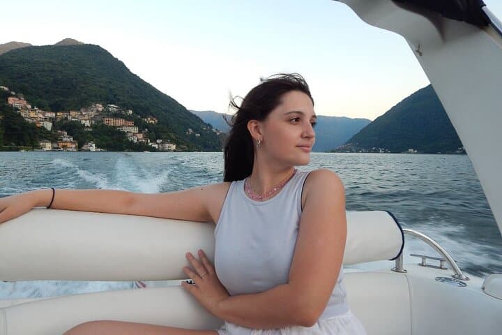 Lake Como Private Boat Tour with Aperitivo: Bellagio, Varenna & Villas photo 5