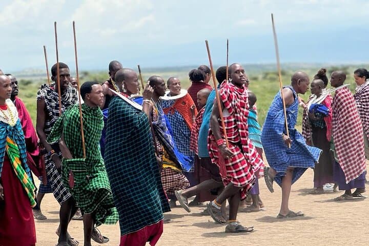 8-Day Tanzania Safari: Big Five, Ngorongoro Crater & Materuni Waterfalls photo 3