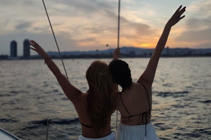Private Sailboat Barcelona: Sunset & Aperitifs for Up to 11