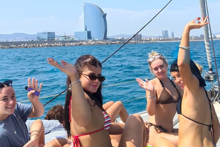 Barcelona Sailing Experience: 2-Hour Mediterranean Cruise with Snacks & Drinks photo 4