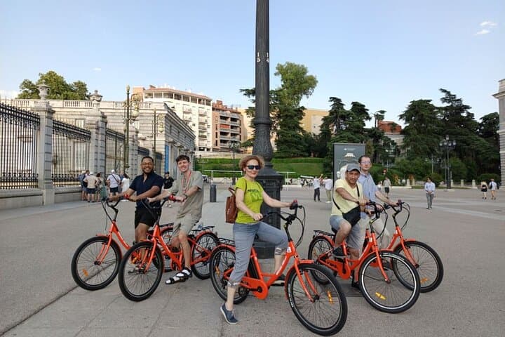 Madrid 2.5-Hour Historical Bike Tour — E‑Bike & Bicycle Highlights photo 6