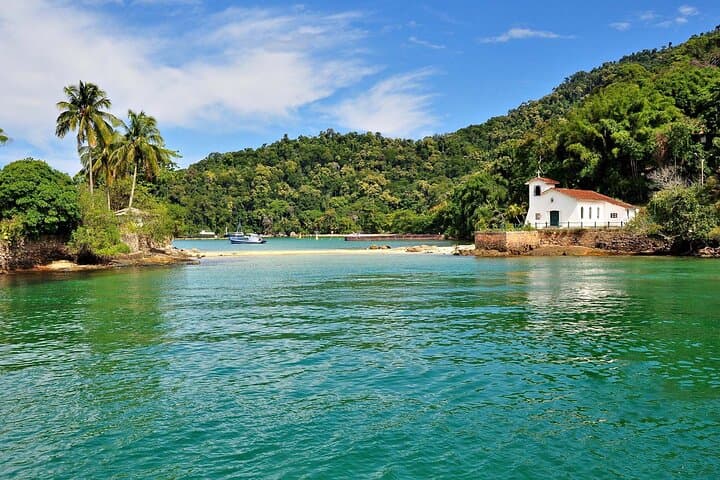Rafting the Mambucada River: Paraty 4x4 & Whitewater Adventure photo 2