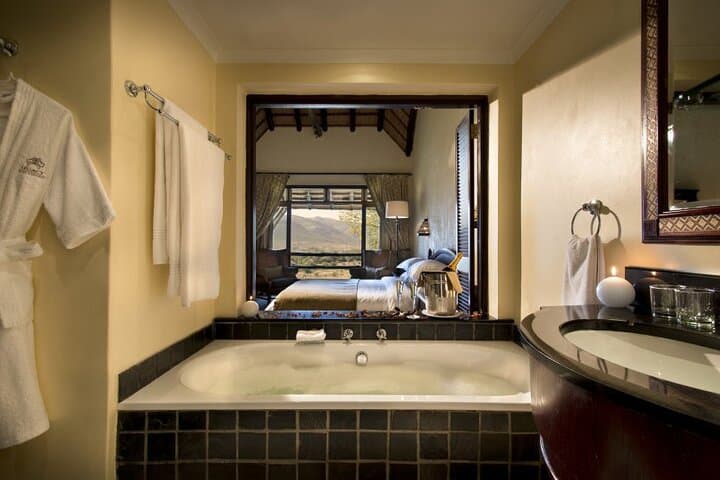 2-Day Pilanesberg Safari at Bakubung Bush Lodge — Big Five Game Drives from Johannesburg photo 5