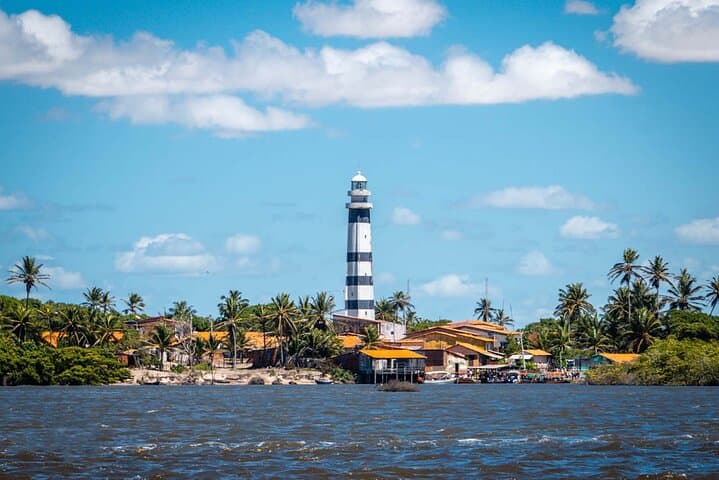 Rio Preguiças Speedboat: Vassouras, Mandacaru Lighthouse & Caburé Beach