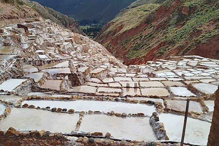 4-Day Magic Cusco: Machu Picchu, Humantay Lagoon & 7-Color Mountain photo 3