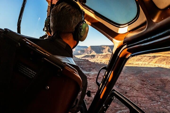 Flying High: A 35-Mile Panoramic Helicopter Flight Over Zion National Park photo 3