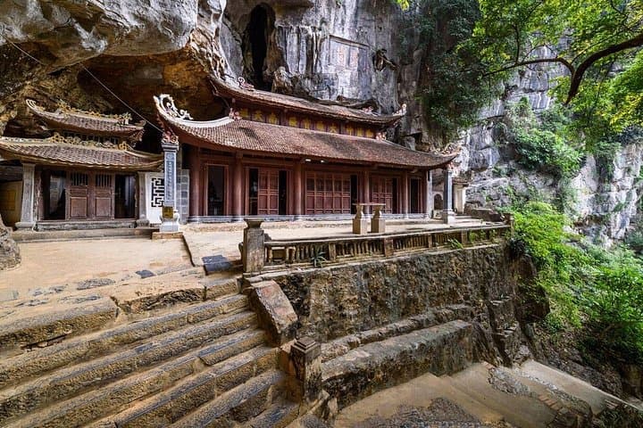 Ninh Binh Day Tour: Hoa Lu, Trang An, Bich Dong & Mua Cave Adventure photo 1