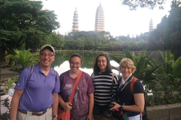 Dali One-Day Erhai Sightseeing: Three Pagodas, Flower Fields & Lake Erhai Bike Tour photo 4