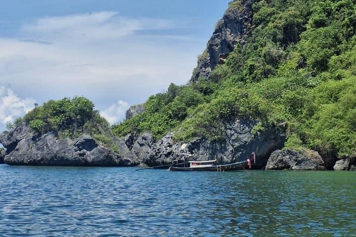 Krabi 4-Island Longtail Boat Tour: Railay, Chicken, Poda & Tup with Lunch photo 4