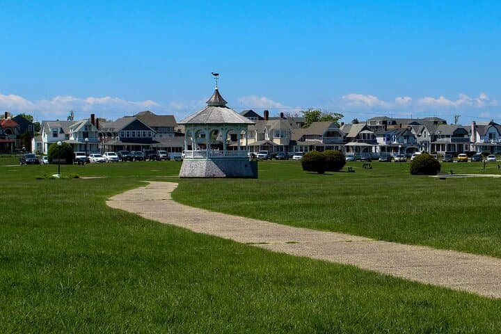 Oak Bluffs Self-Guided Audio Walking Tour — Ocean Park to Harbor photo 5
