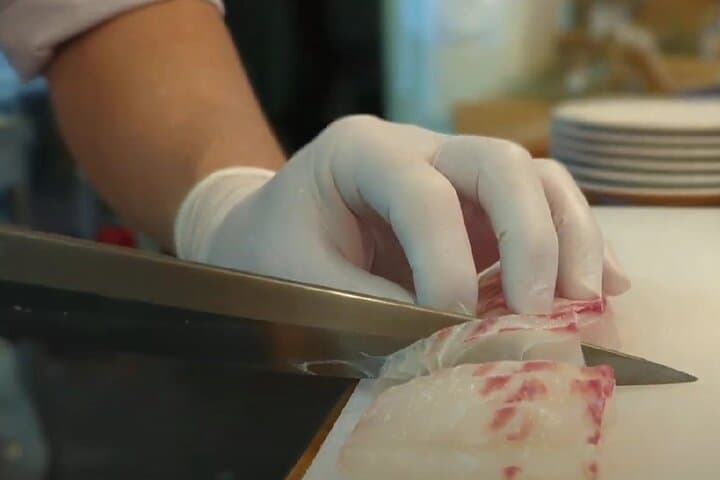 YokaBus Full-Day: Sushi Academy, Munakata Taisha & Kokura Nightscape Cruise photo 3