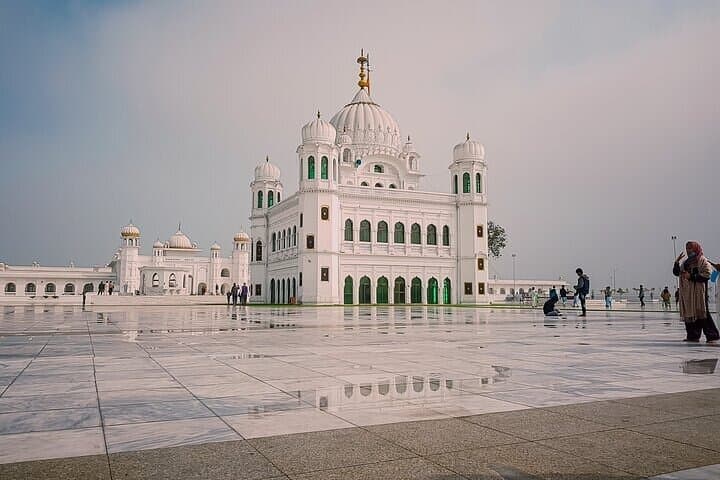 Lahore to Kartarpur: Private 5-Day West Punjab Gurdwara Pilgrimage