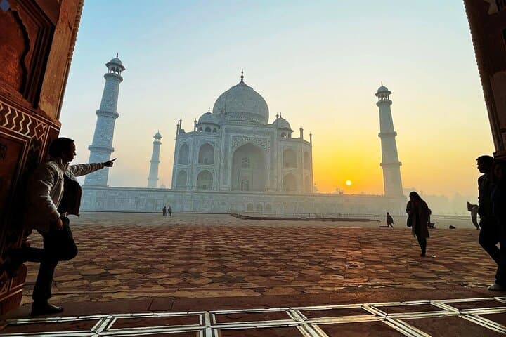 Golden Triangle Express: 2-Day Private Tour Delhi Agra Jaipur