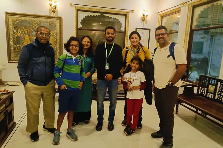 Udaipur Full-Day Private Sightseeing: City Palace, Lake Pichola & Jagmandir photo 4
