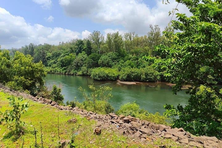 Pune to Koyna: Overnight Jungle Expedition & Jeep Safari in Koyna Wildlife Sanctuary photo 5