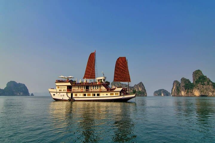 Bai Tu Long Bay Luxury: Dragon Legend 2-Day, 1-Night Cruise from Hanoi photo 5