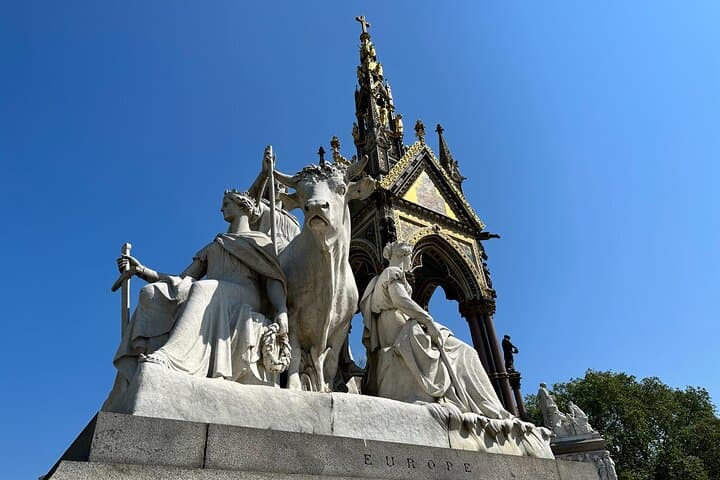 Family-Friendly V&A Museum and Kensington Gardens Tour — 3-Hour Private Walk photo 6