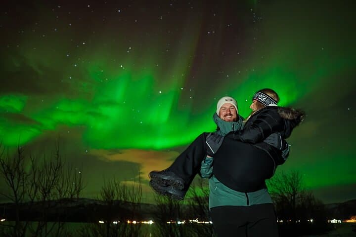 Tromsø Private Aurora Tour: Guaranteed Northern Lights with Pro Photographer photo 2