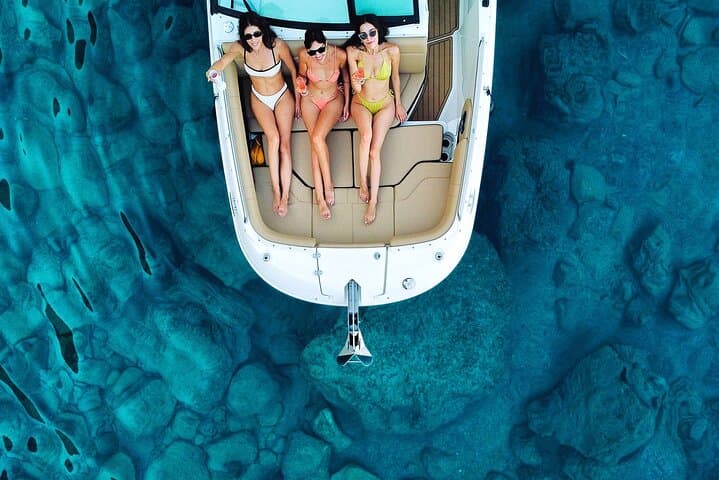 Luxury Private Cruise Around Milos: Kleftiko, Sarakiniko & Poliegos Aboard a Sea Ray photo 2