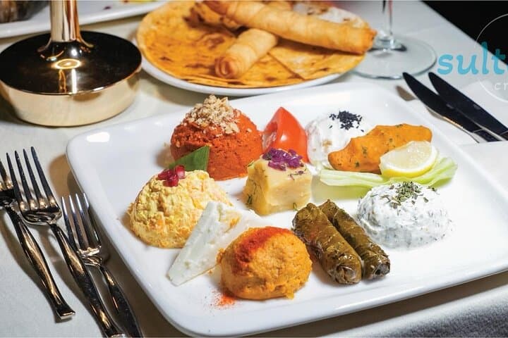 Luxury Bosphorus Dinner Cruise: Night Show, Turkish Dance & City Lights photo 5