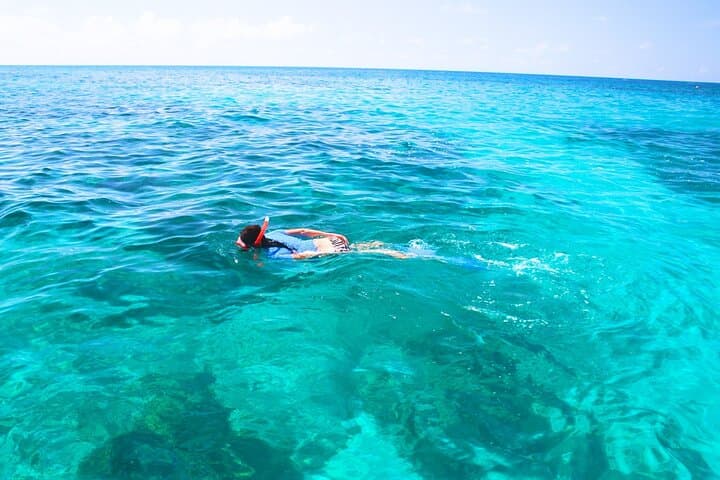Speedboat to the Blue Lagoon: Split Small-Group 3-Island Tour photo 4
