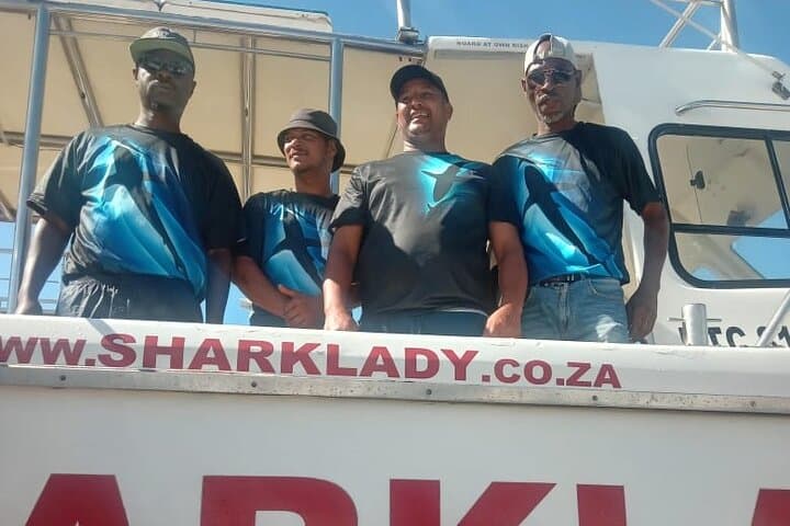 Gansbaai Shark Cage Diving: Surface-Air Options & Unlimited Cage Time photo 6
