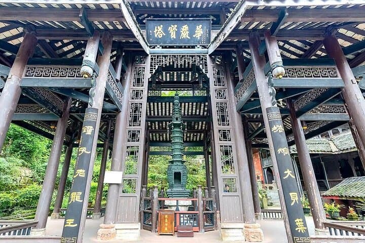 Chengdu Two-Day Private Tour: Leshan Giant Buddha & Mount Emei Guide photo 4