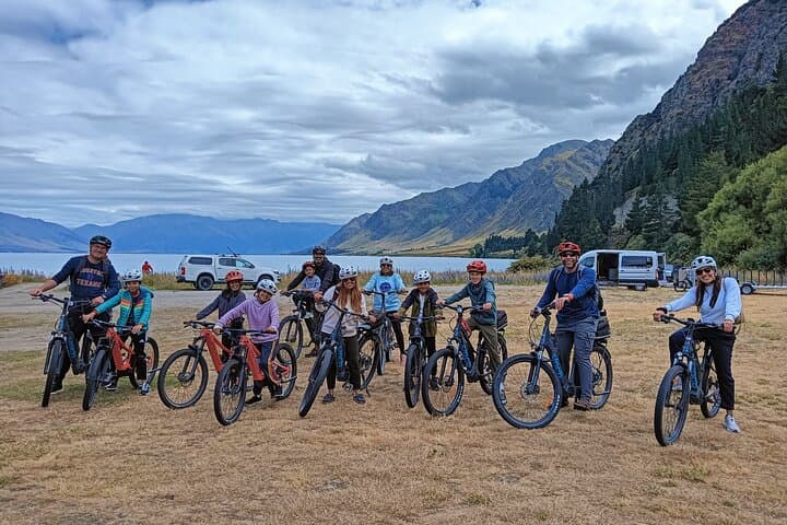 Wanaka Private Family E‑Bike Tour: Pickups, Trails & Lake Views photo 3